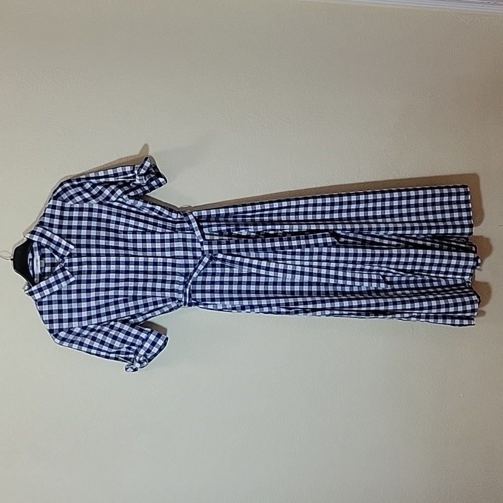 Gently Used Blue and White Checked Short Sleeve Dress with Pockets and a Tie Up